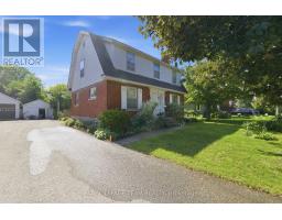 416 TWEEDSMUIR AVENUE, Ottawa, Ontario