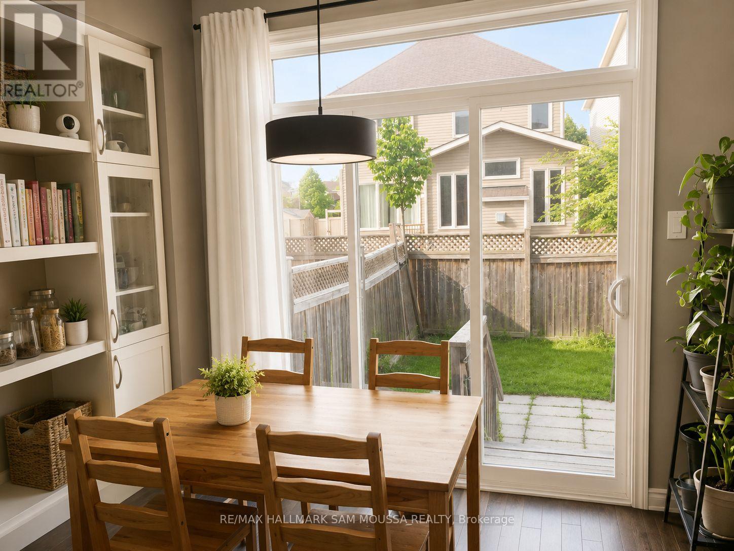 202 Badgeley Avenue, Ottawa, Ontario  K2T 0A4 - Photo 5 - X13449884
