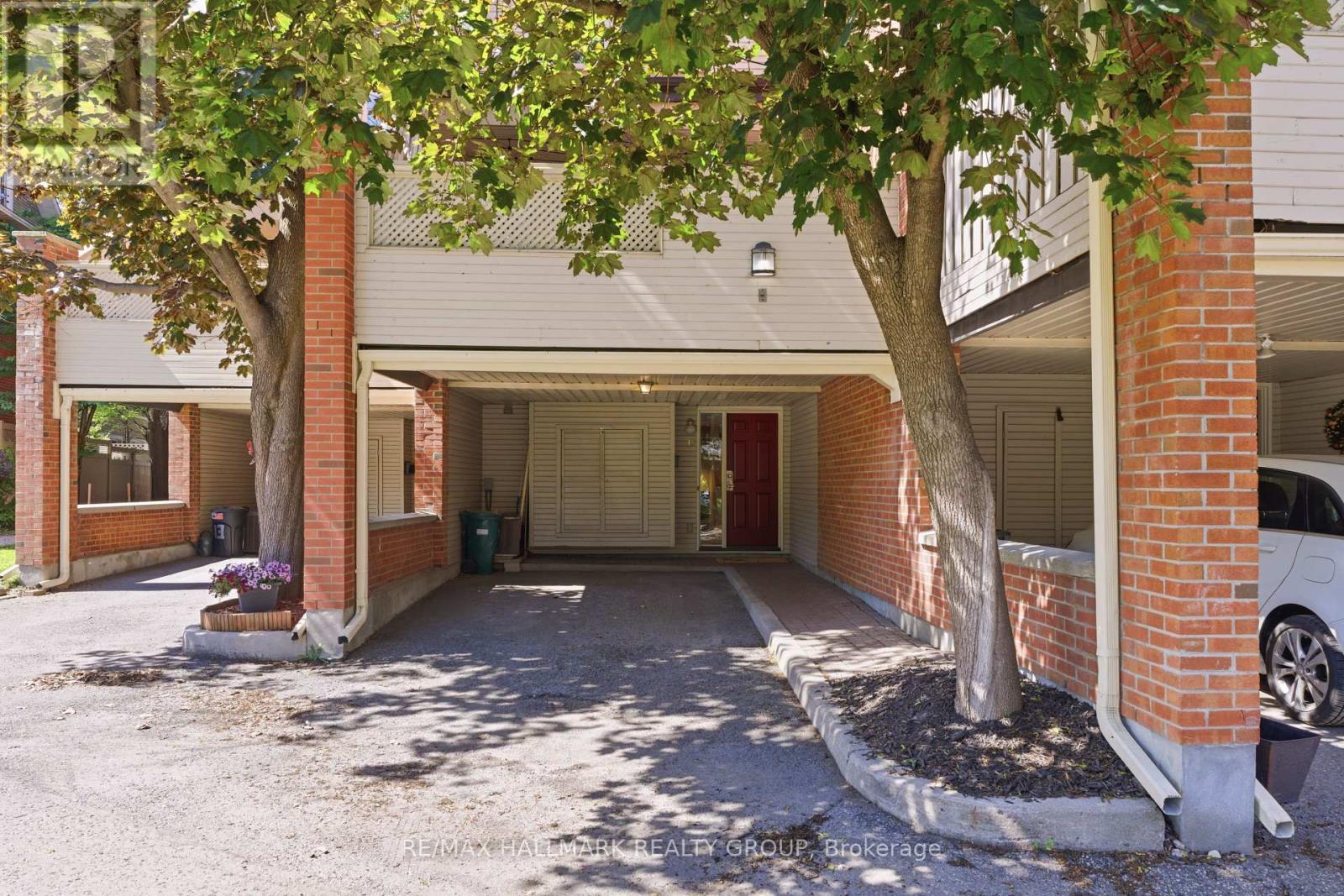 15 - 30 Montcalm Street, Ottawa, Ontario  K1S 0A3 - Photo 2 - X13450046