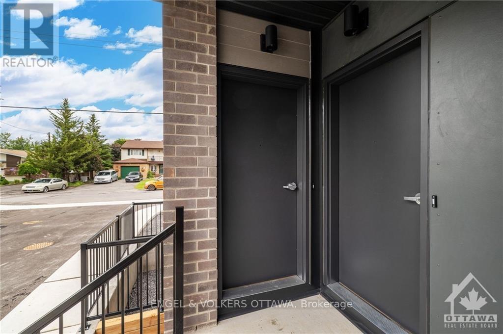 D - 1260 Marenger Street, Ottawa, Ontario  K1C 1S2 - Photo 2 - X13450098