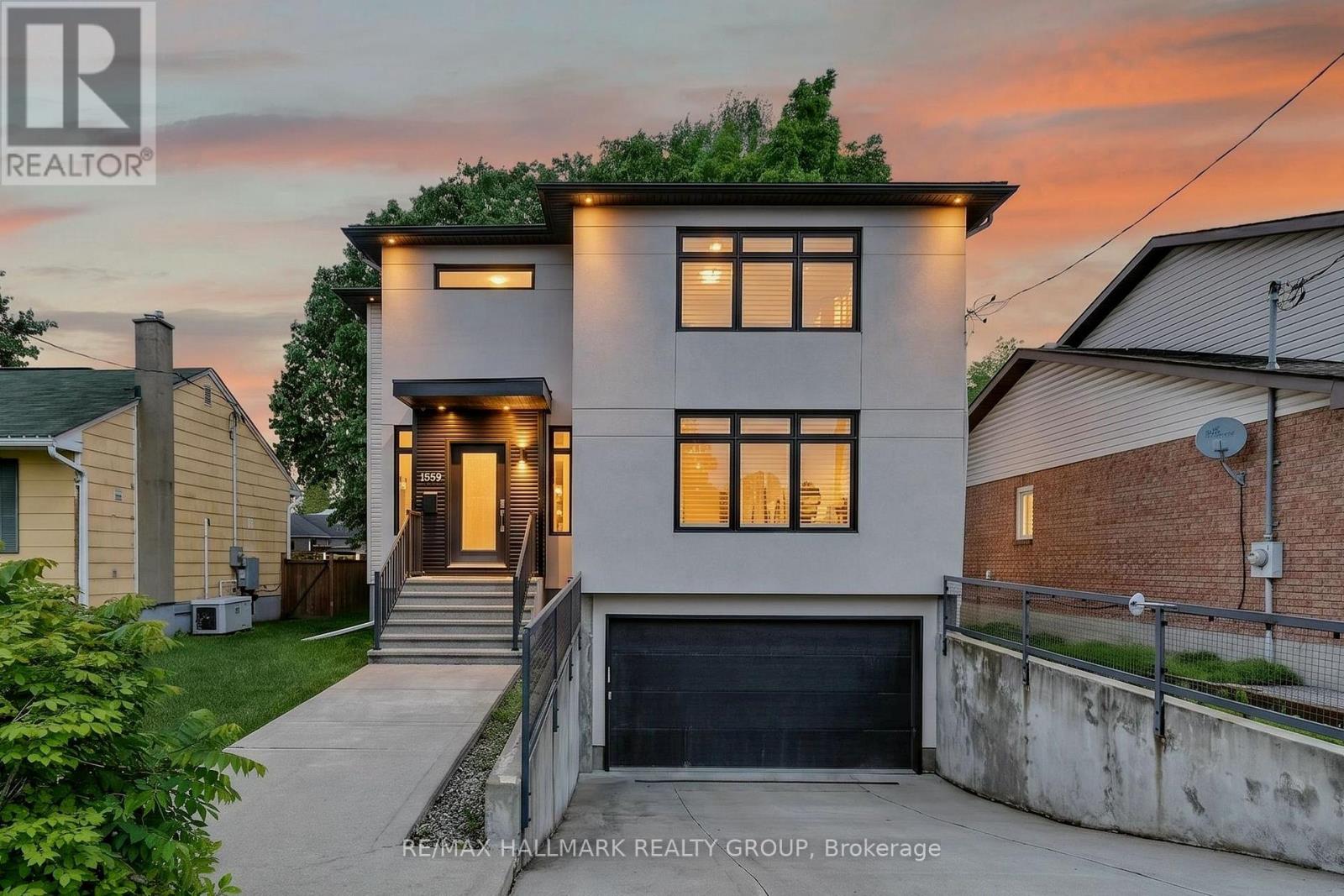 1559 QUEENSDALE AVENUE, Ottawa, Ontario