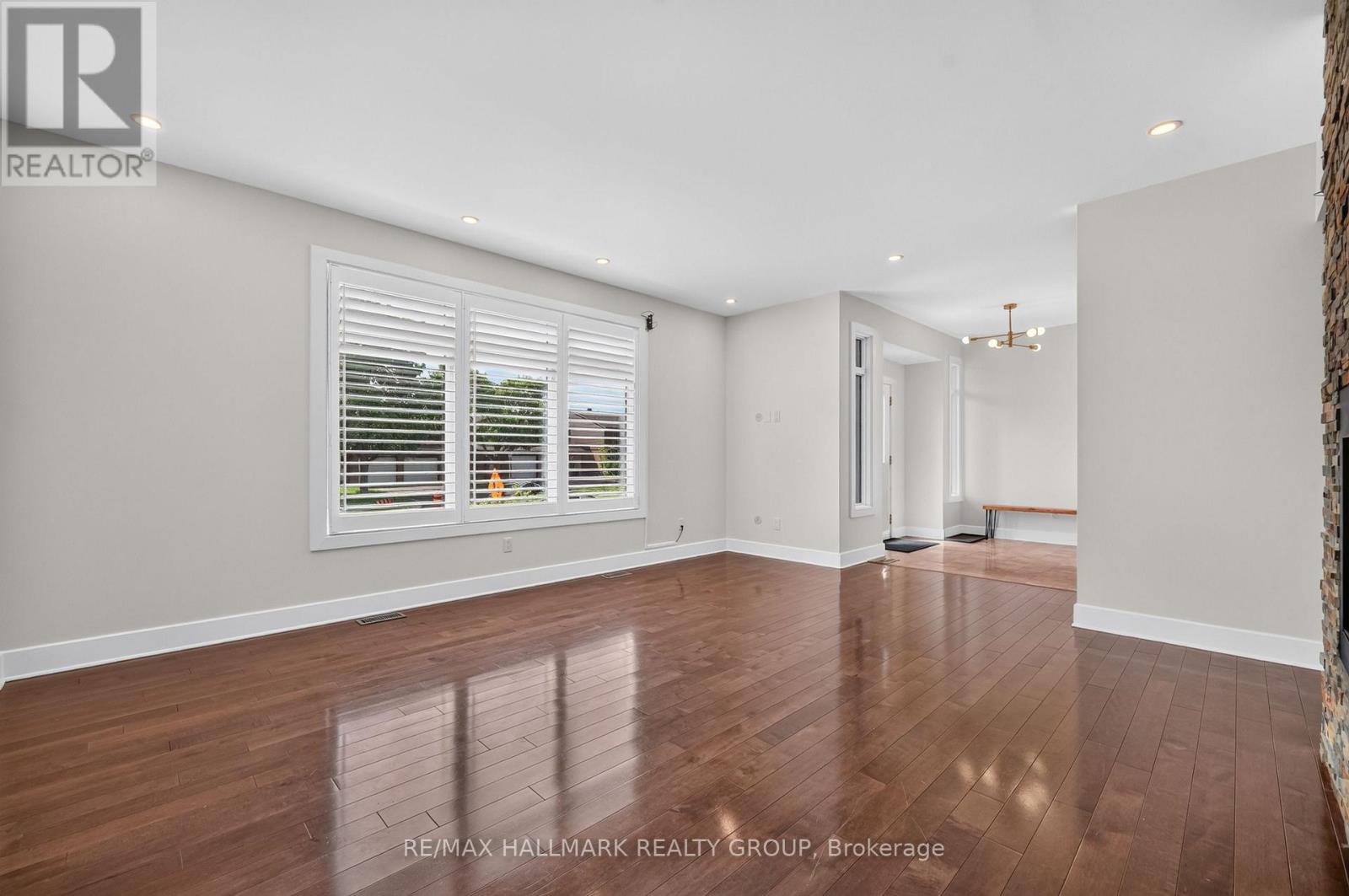 1559 Queensdale Avenue, Ottawa, Ontario  K1T 1J3 - Photo 11 - X13450346