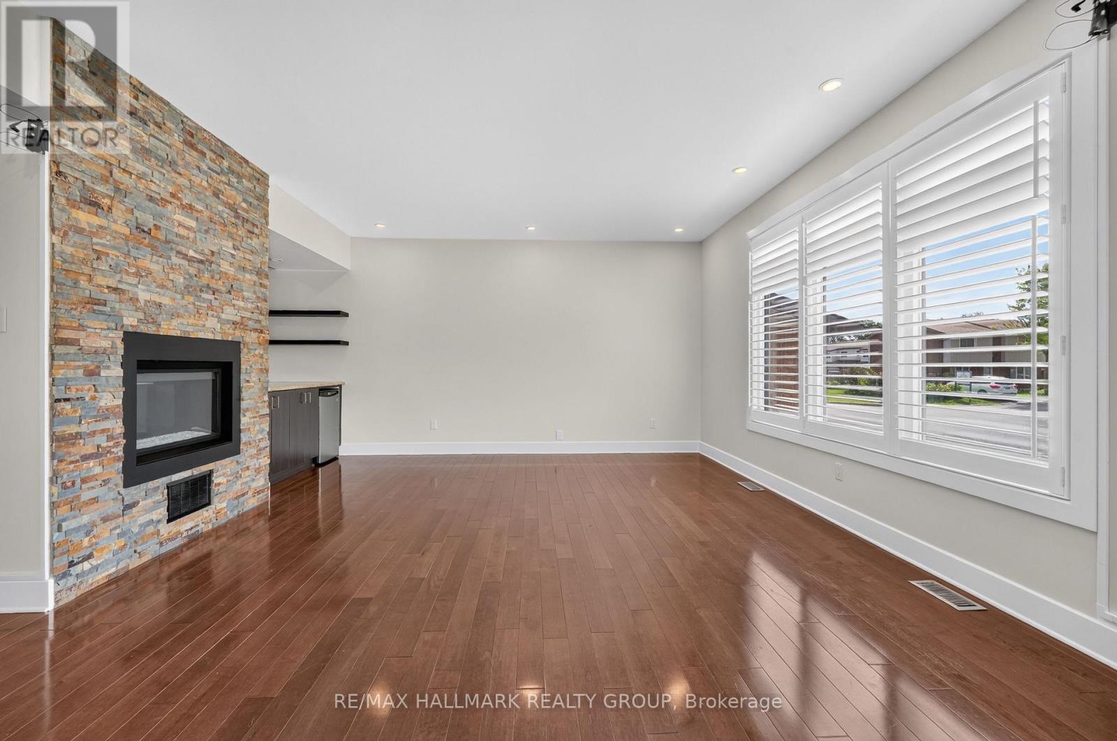 1559 Queensdale Avenue, Ottawa, Ontario  K1T 1J3 - Photo 15 - X13450346