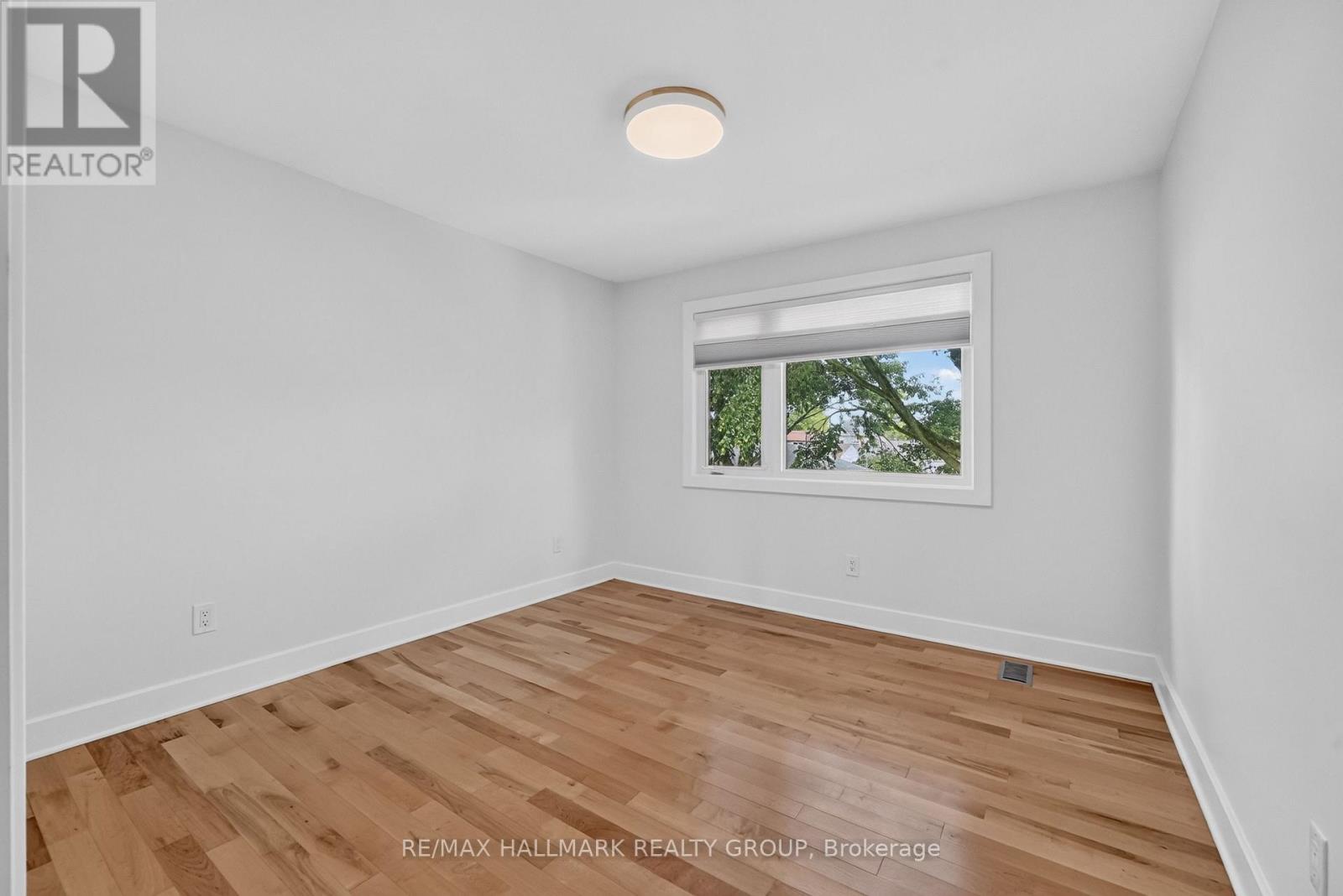 1559 Queensdale Avenue, Ottawa, Ontario  K1T 1J3 - Photo 30 - X13450346