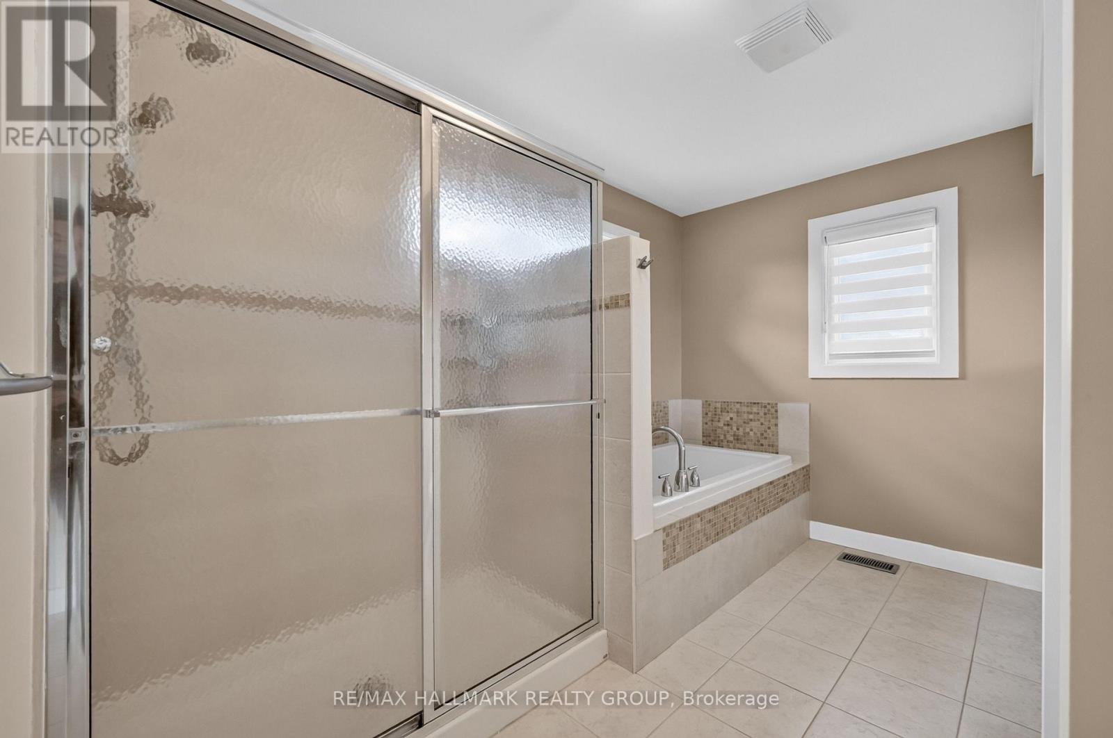1559 Queensdale Avenue, Ottawa, Ontario  K1T 1J3 - Photo 33 - X13450346
