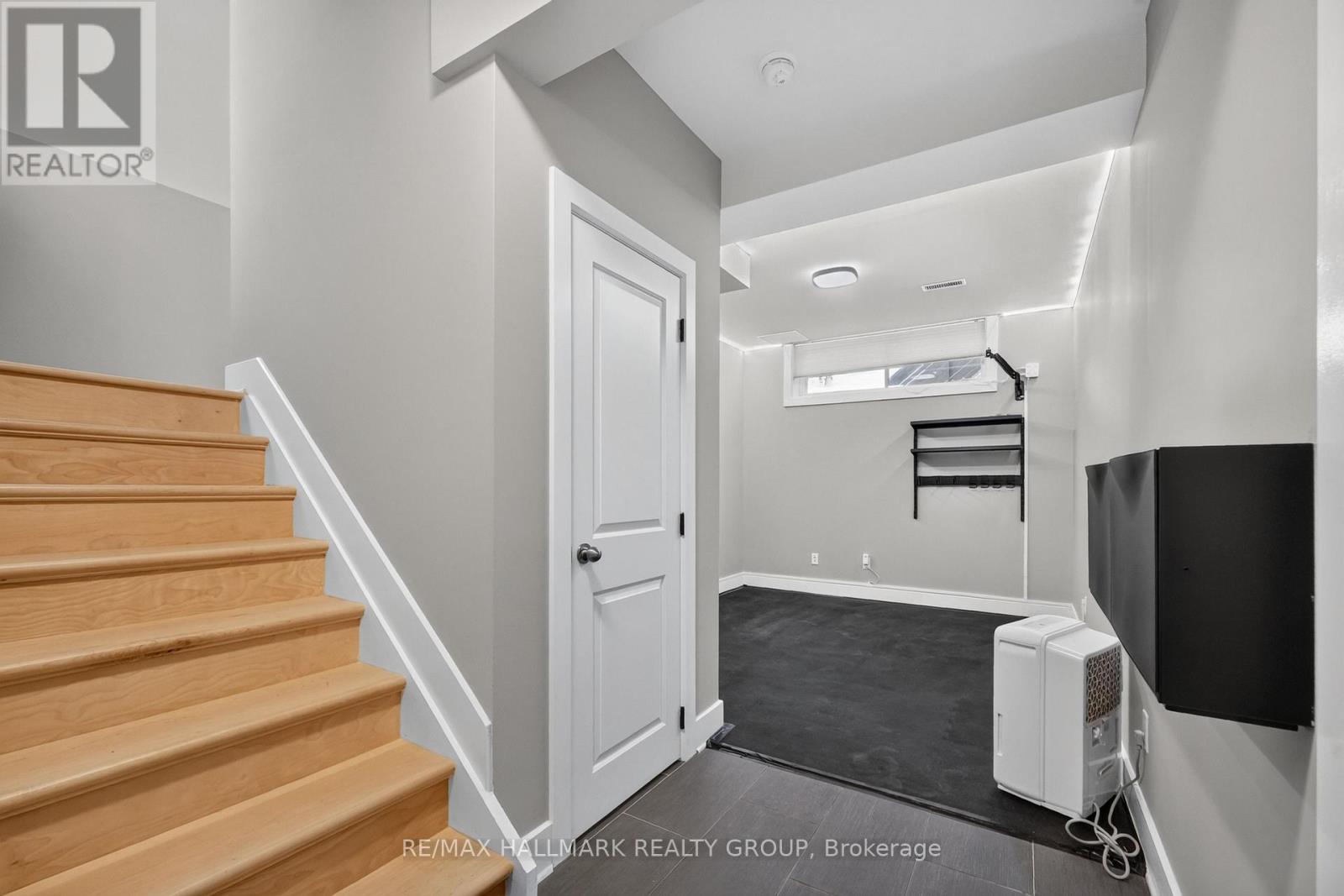 1559 Queensdale Avenue, Ottawa, Ontario  K1T 1J3 - Photo 38 - X13450346