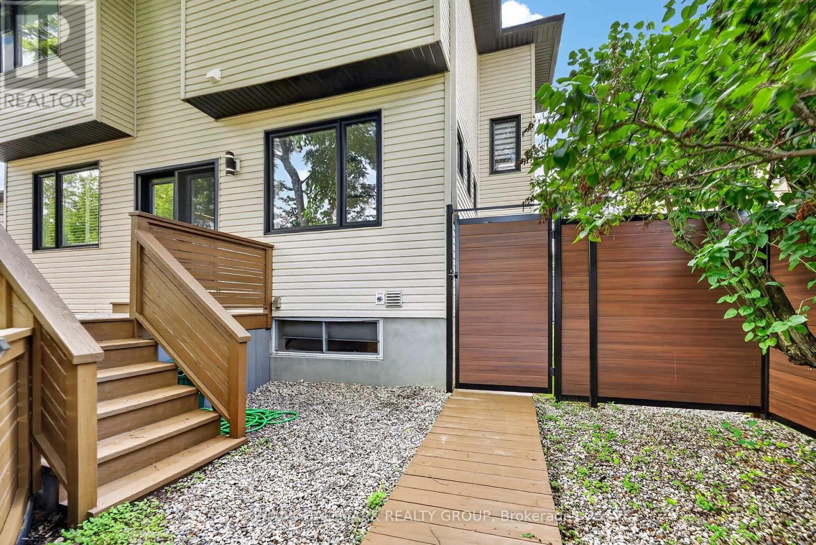 1559 Queensdale Avenue, Ottawa, Ontario  K1T 1J3 - Photo 42 - X13450346