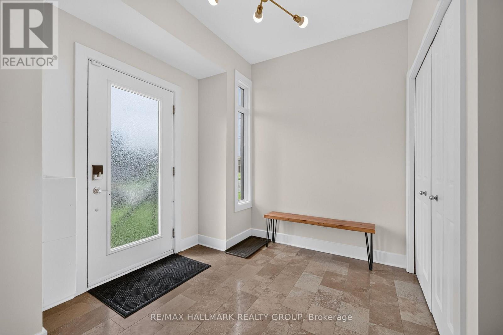 1559 Queensdale Avenue, Ottawa, Ontario  K1T 1J3 - Photo 6 - X13450346