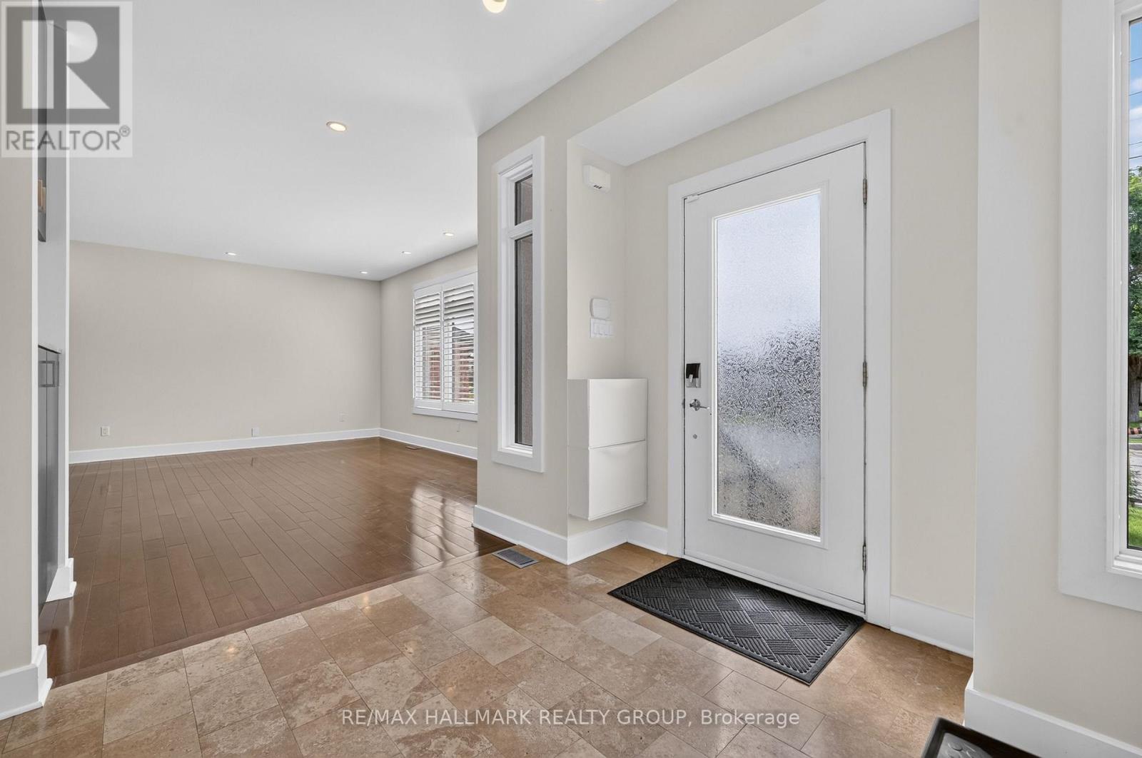 1559 Queensdale Avenue, Ottawa, Ontario  K1T 1J3 - Photo 7 - X13450346