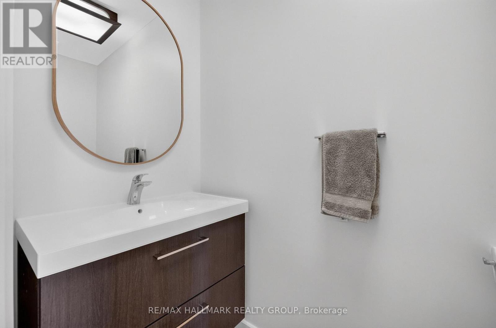 1559 Queensdale Avenue, Ottawa, Ontario  K1T 1J3 - Photo 9 - X13450346
