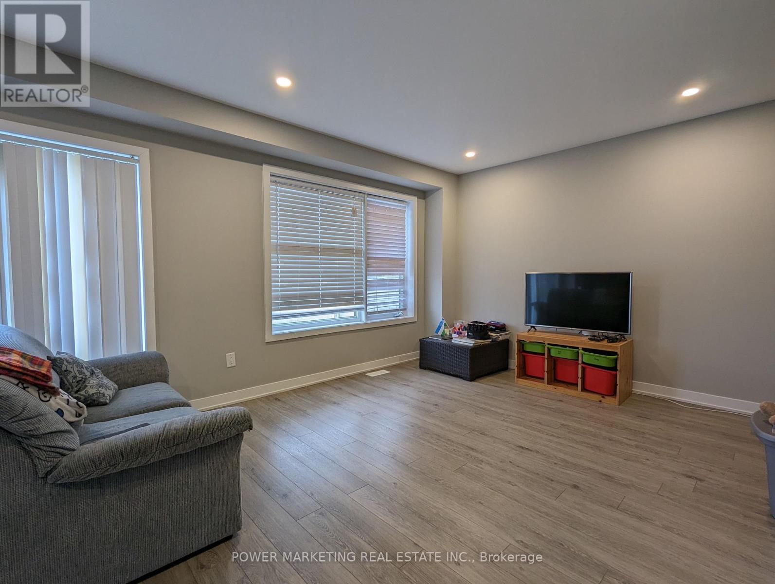 30 Limnos Lane, Ottawa, Ontario  K2S 0V5 - Photo 8 - X13450368