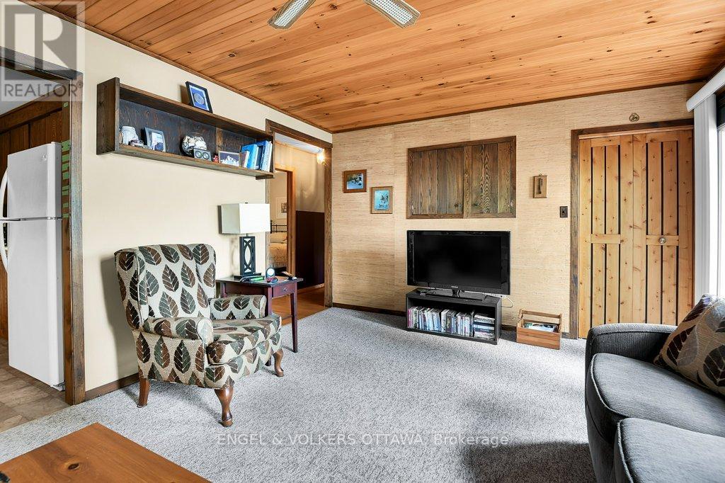1054 Coutlee Point Lane, Frontenac, Ontario  K0H 2P0 - Photo 13 - X13450444