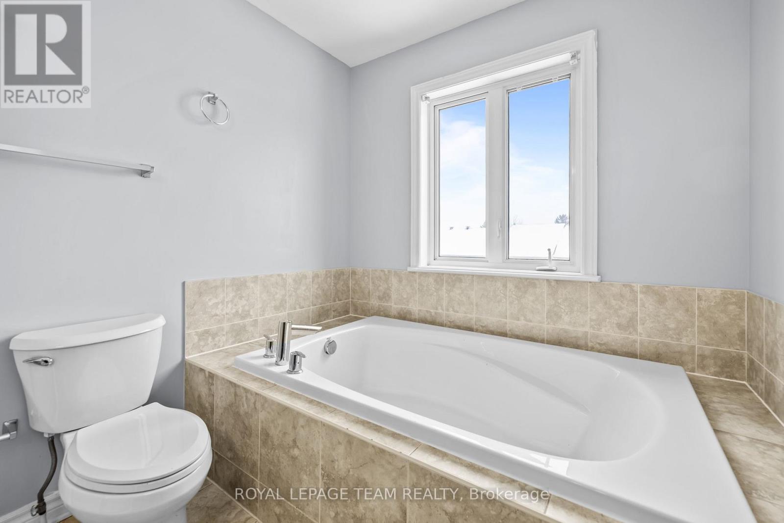 943 Klondike Road, Ottawa, Ontario  K2W 0E3 - Photo 12 - X13450490