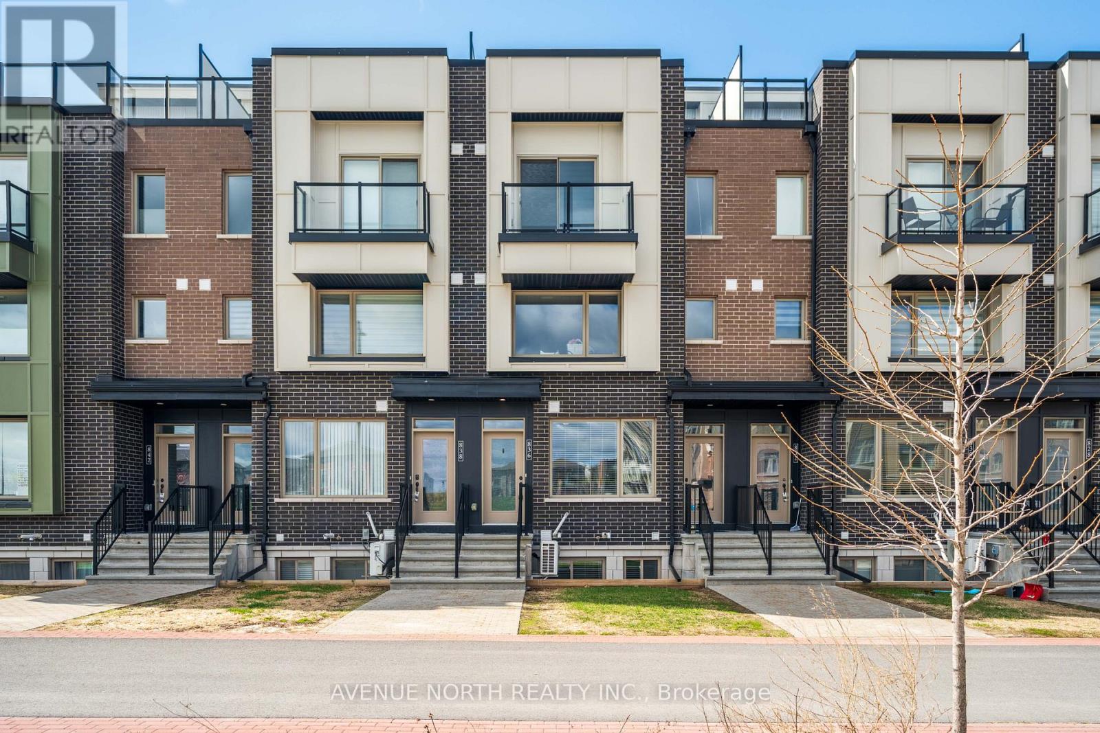 836 MIKINAK ROAD, Ottawa, Ontario
