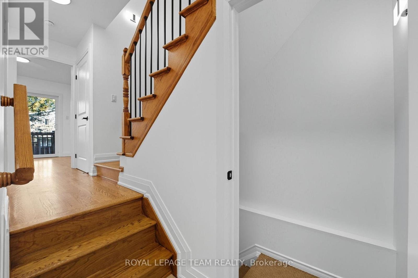 1512 Clementine Boulevard, Ottawa, Ontario  K1H 8E9 - Photo 2 - X13450636