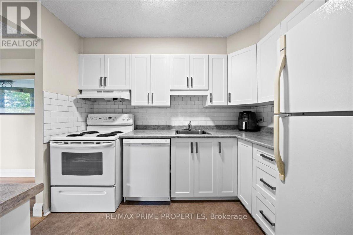 209 - 158a Mcarthur Avenue, Ottawa, Ontario  K1L 7E7 - Photo 5 - X13450720