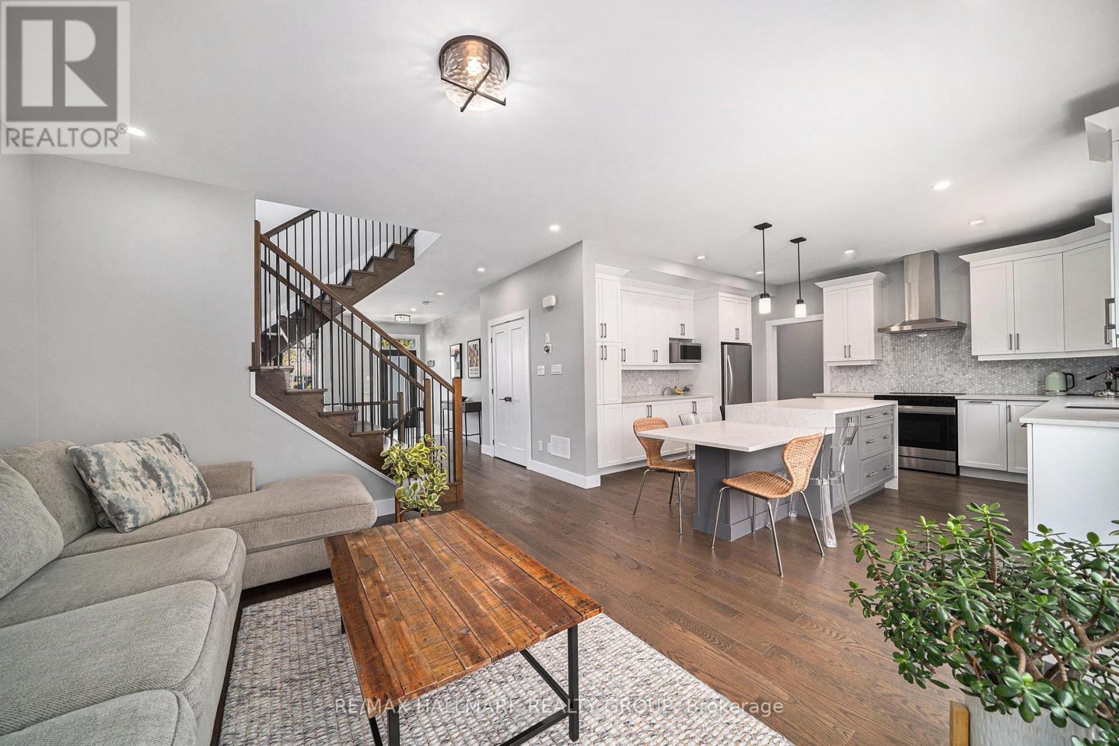 17 Leeming Drive, Ottawa, Ontario  K2H 5P6 - Photo 5 - X13450744