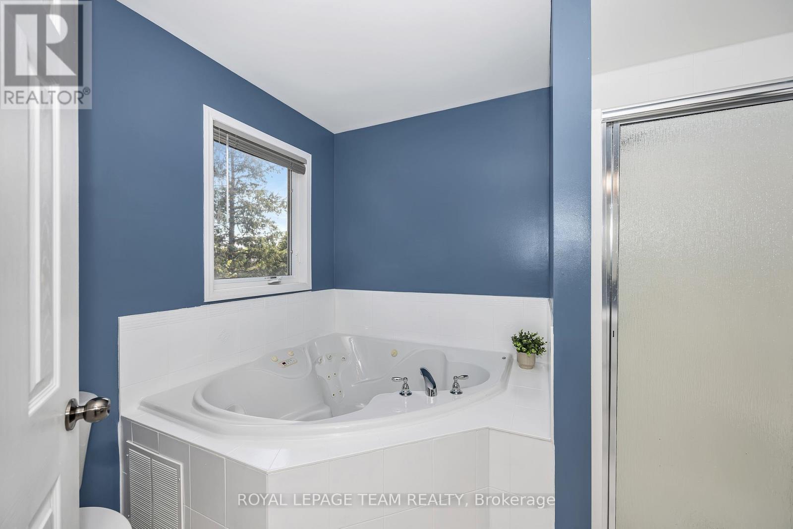 49 Chantilly Gate, Ottawa, Ontario  K2S 2B1 - Photo 22 - X13450786