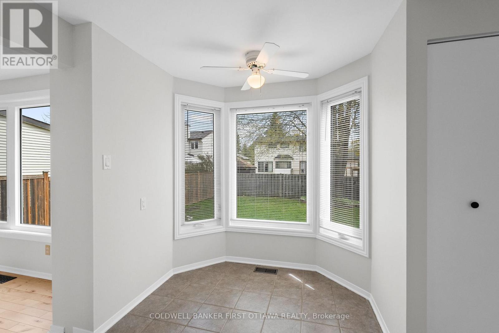 390 Cloverheath Crescent, Ottawa, Ontario  K1E 2R8 - Photo 13 - X13450882