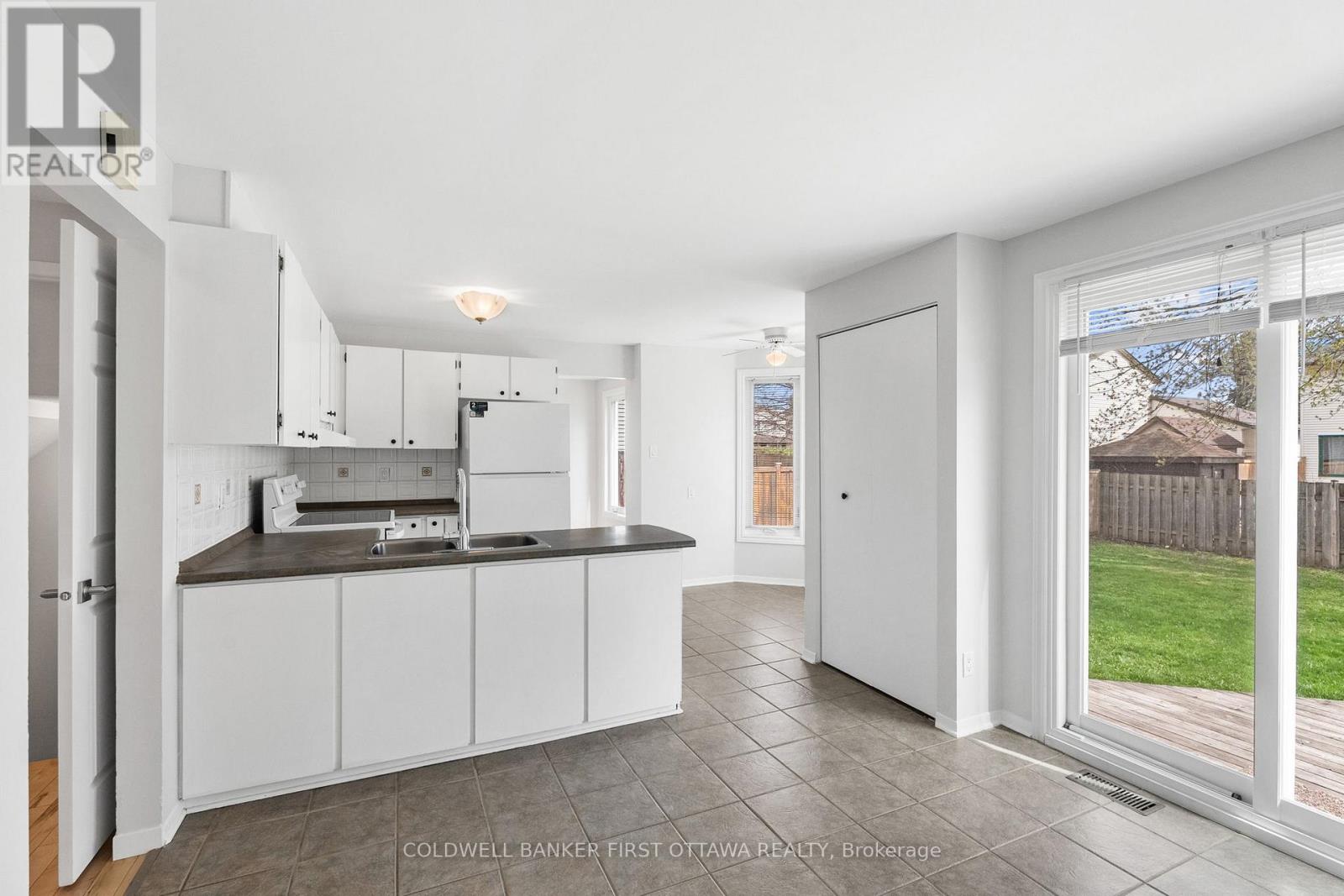 390 Cloverheath Crescent, Ottawa, Ontario  K1E 2R8 - Photo 16 - X13450882
