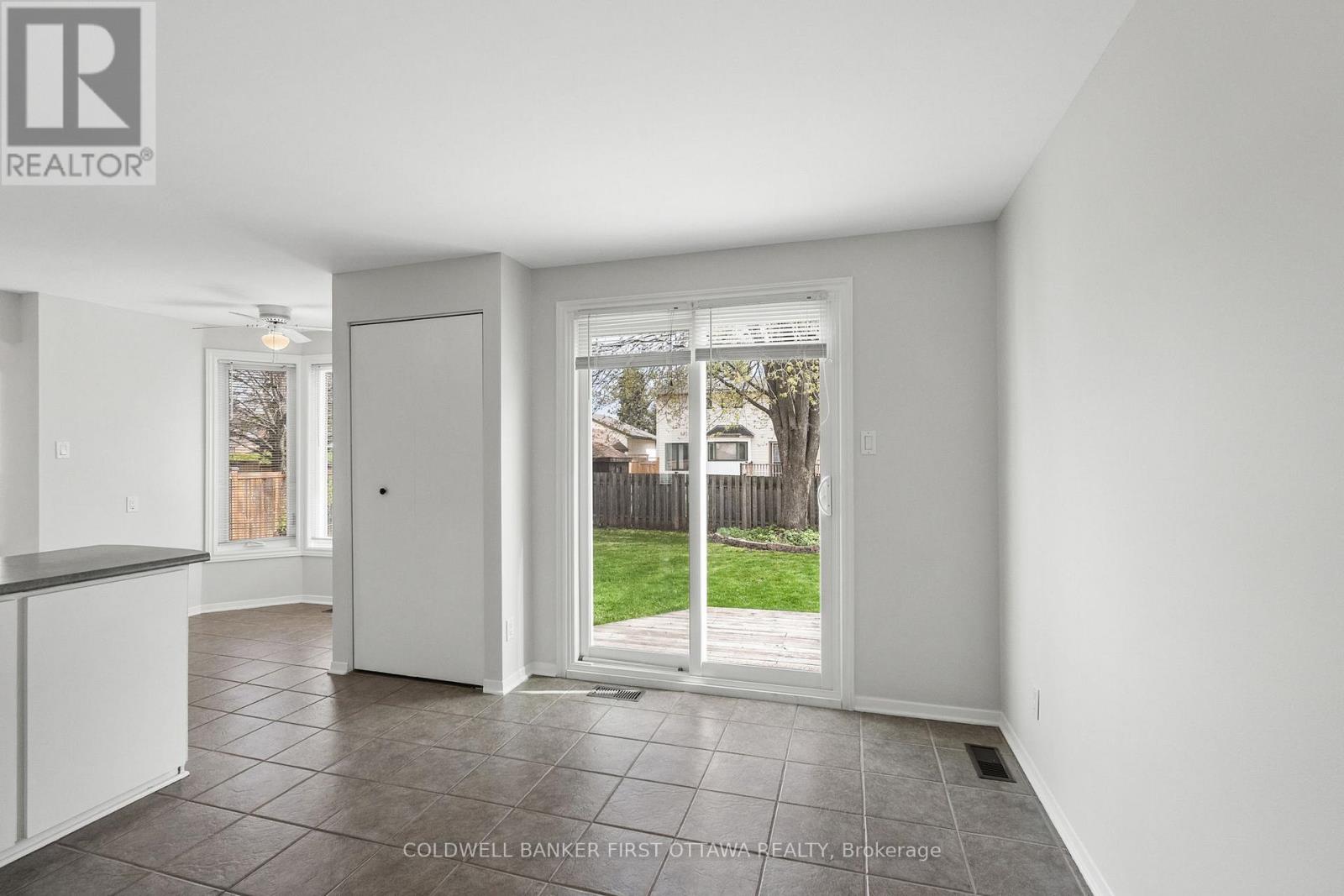 390 Cloverheath Crescent, Ottawa, Ontario  K1E 2R8 - Photo 17 - X13450882