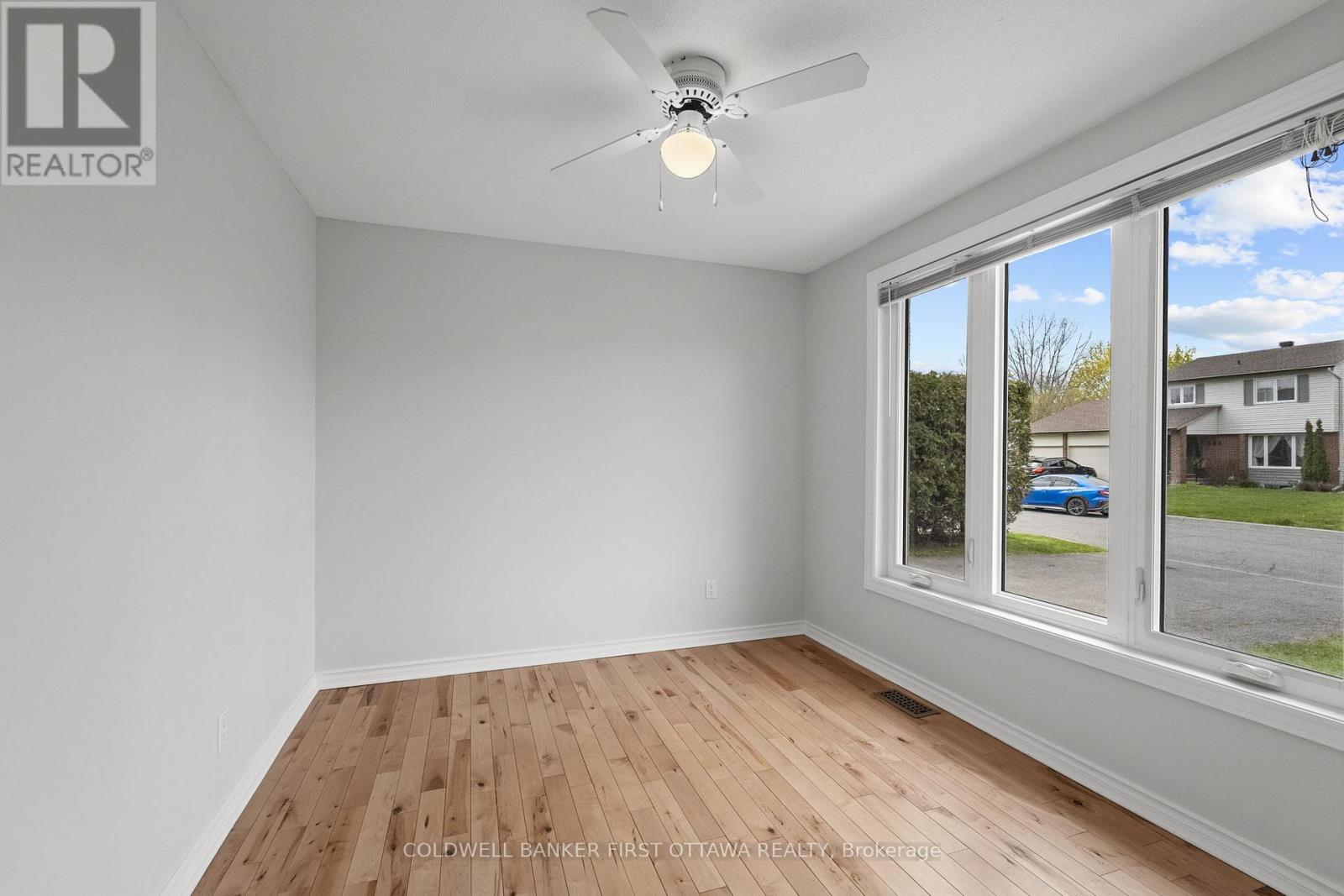 390 Cloverheath Crescent, Ottawa, Ontario  K1E 2R8 - Photo 6 - X13450882