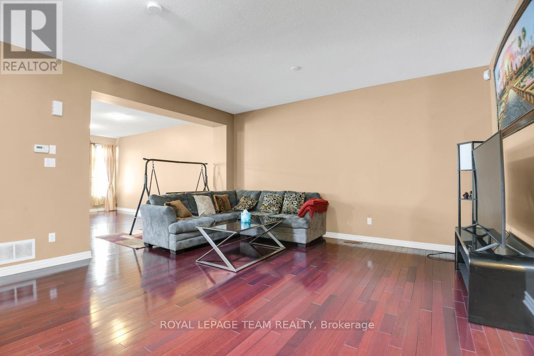 217 Claridge Drive, Ottawa, Ontario  K2J 5V8 - Photo 7 - X13451014