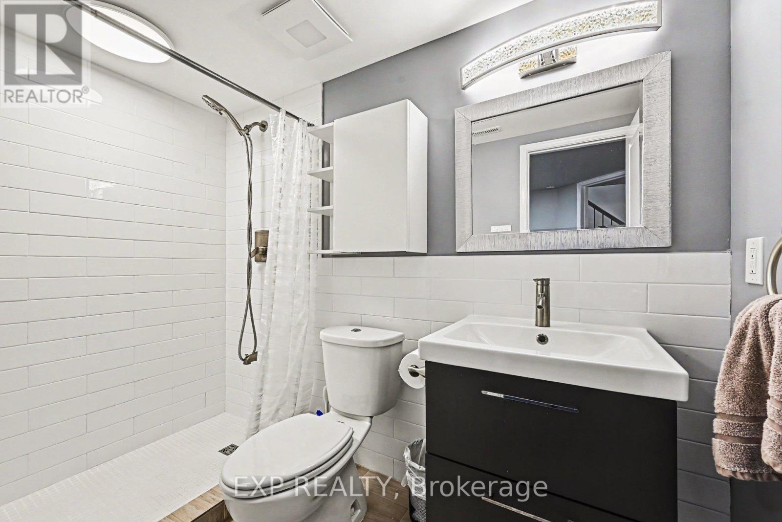 930 Torovin Private, Ottawa, Ontario  K1B 0A7 - Photo 20 - X13451144