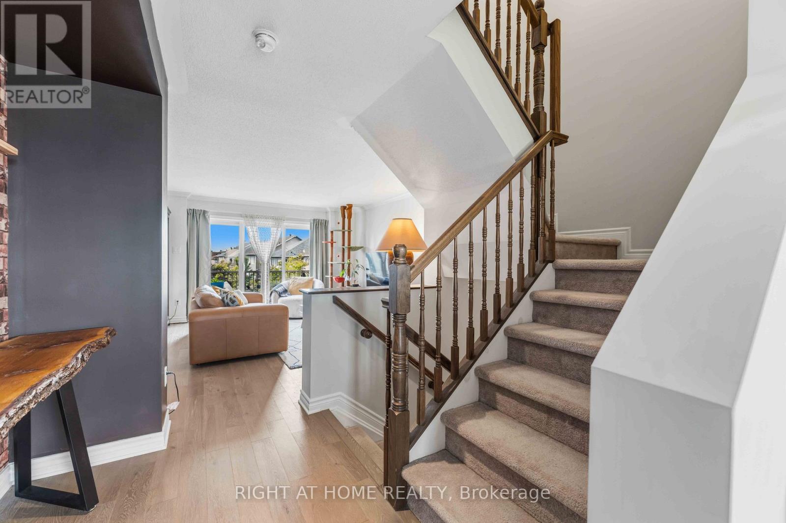 354 Brettonwood Ridge, Ottawa, Ontario  K2T 0H8 - Photo 6 - X13451164
