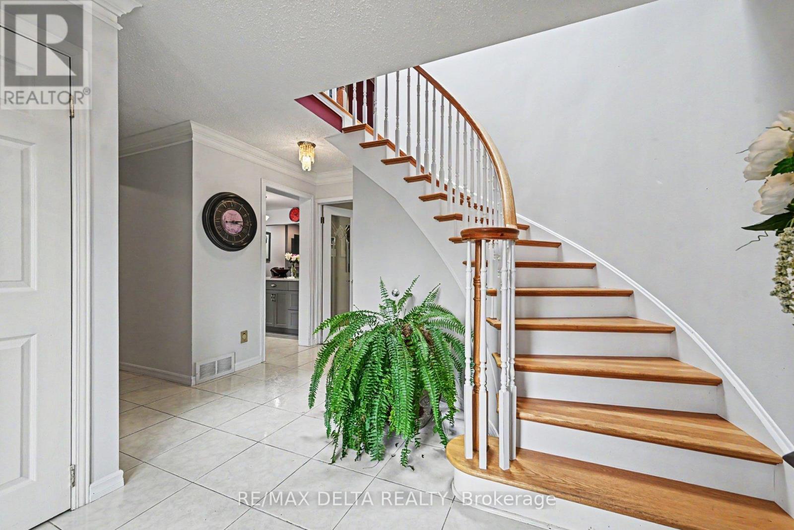 1462 Laurin Crescent, Ottawa, Ontario  K1E 3G7 - Photo 7 - X13451194