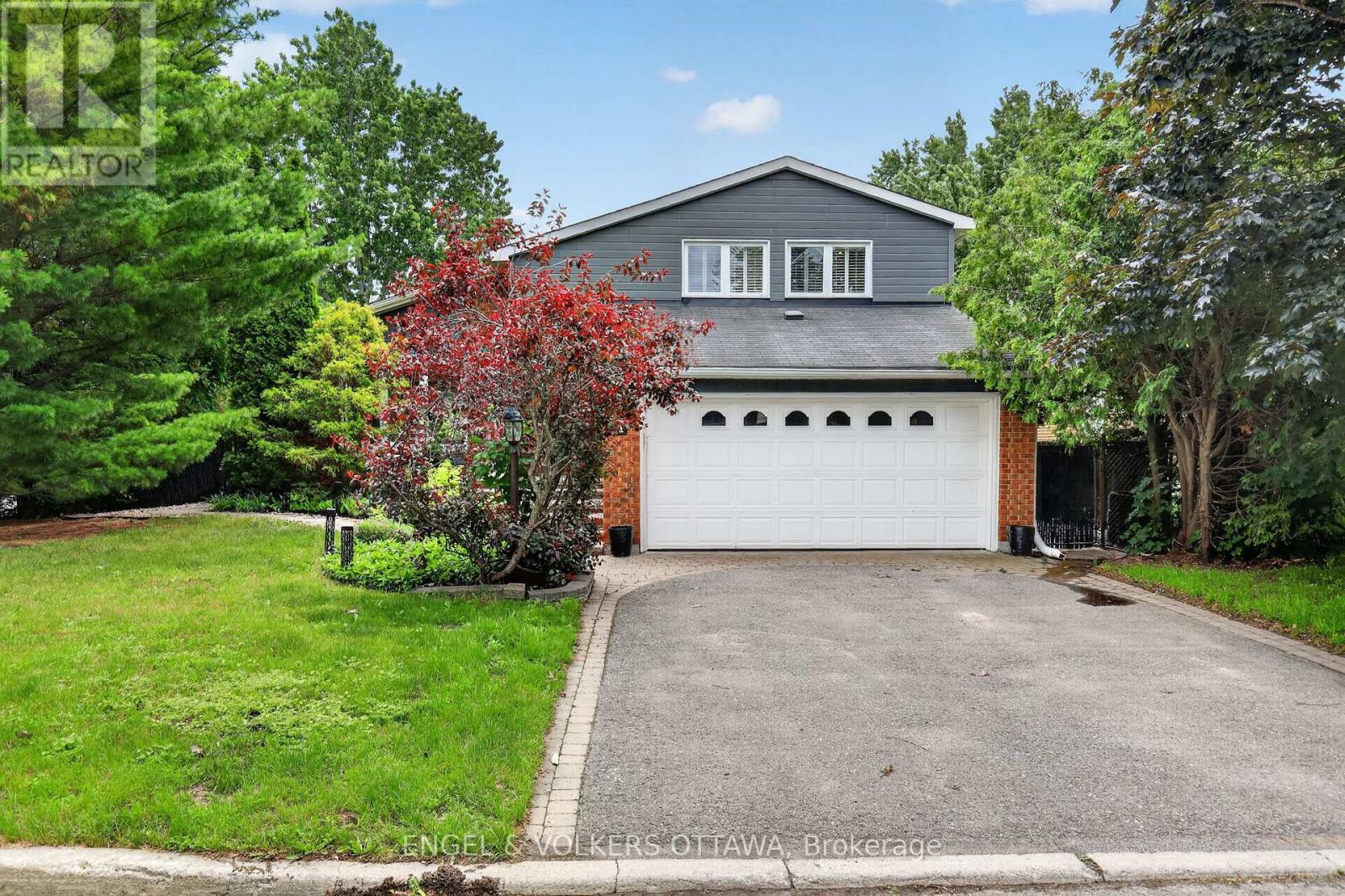 1 BLUERIDGE COURT, Ottawa, Ontario