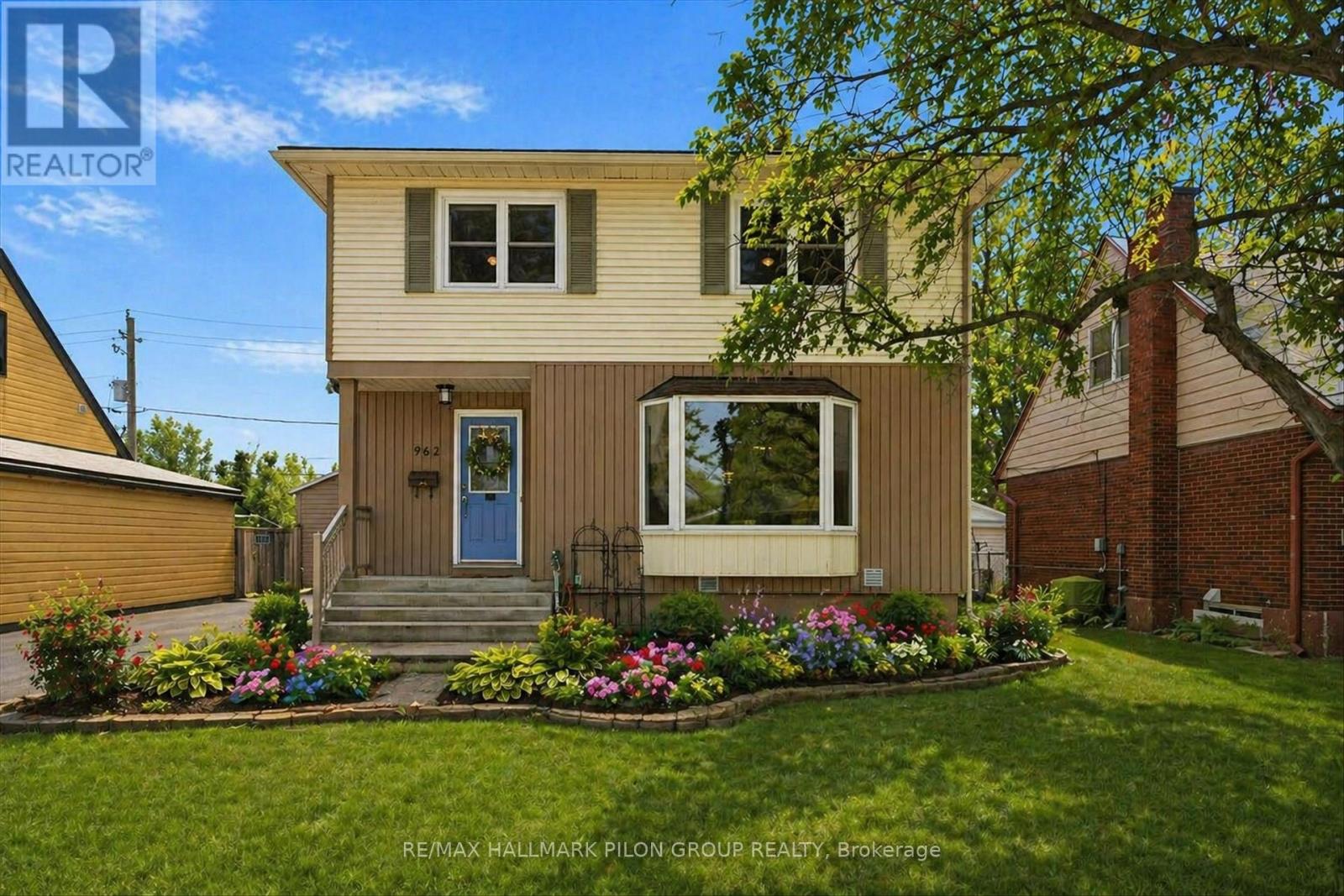 962 WESTON DRIVE, Ottawa, Ontario