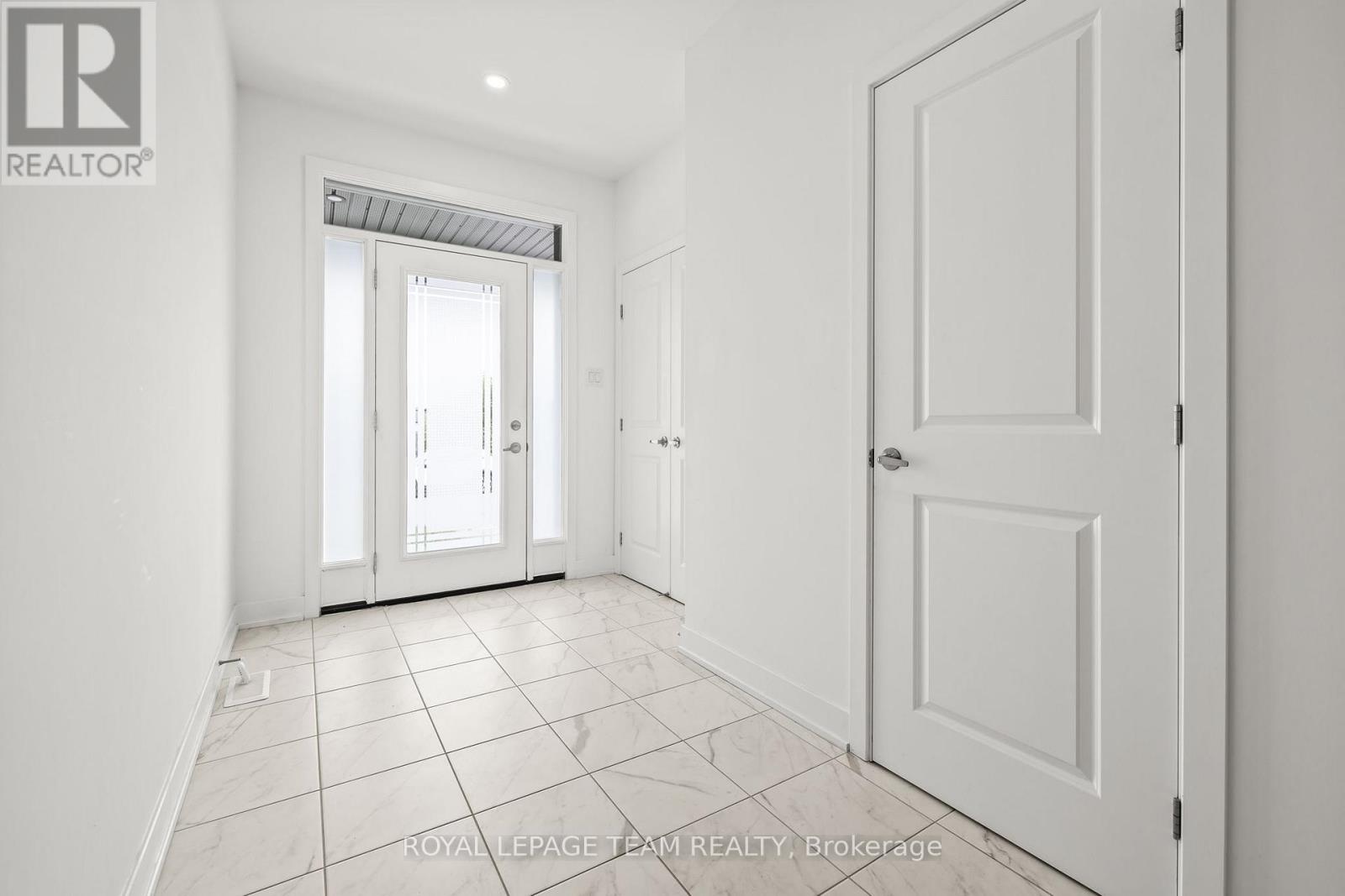 47 Moosonee Crescent, Ottawa, Ontario  K4M 0M1 - Photo 2 - X13451328