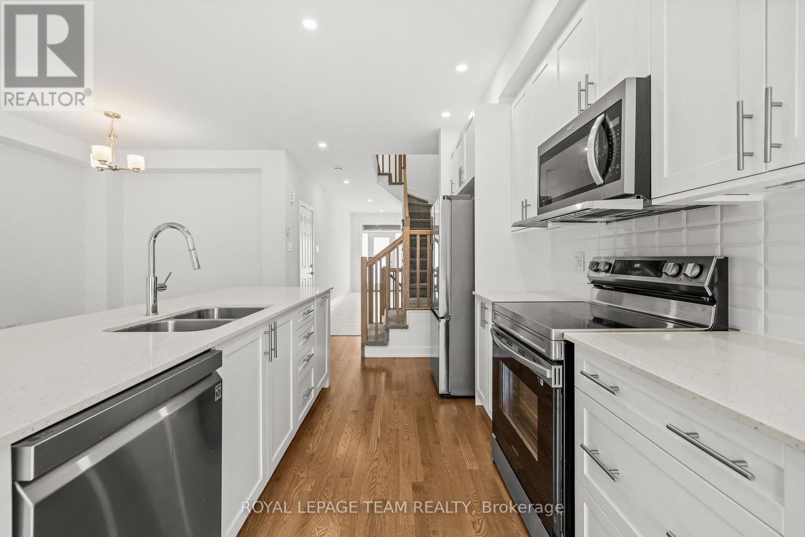 47 Moosonee Crescent, Ottawa, Ontario  K4M 0M1 - Photo 5 - X13451328