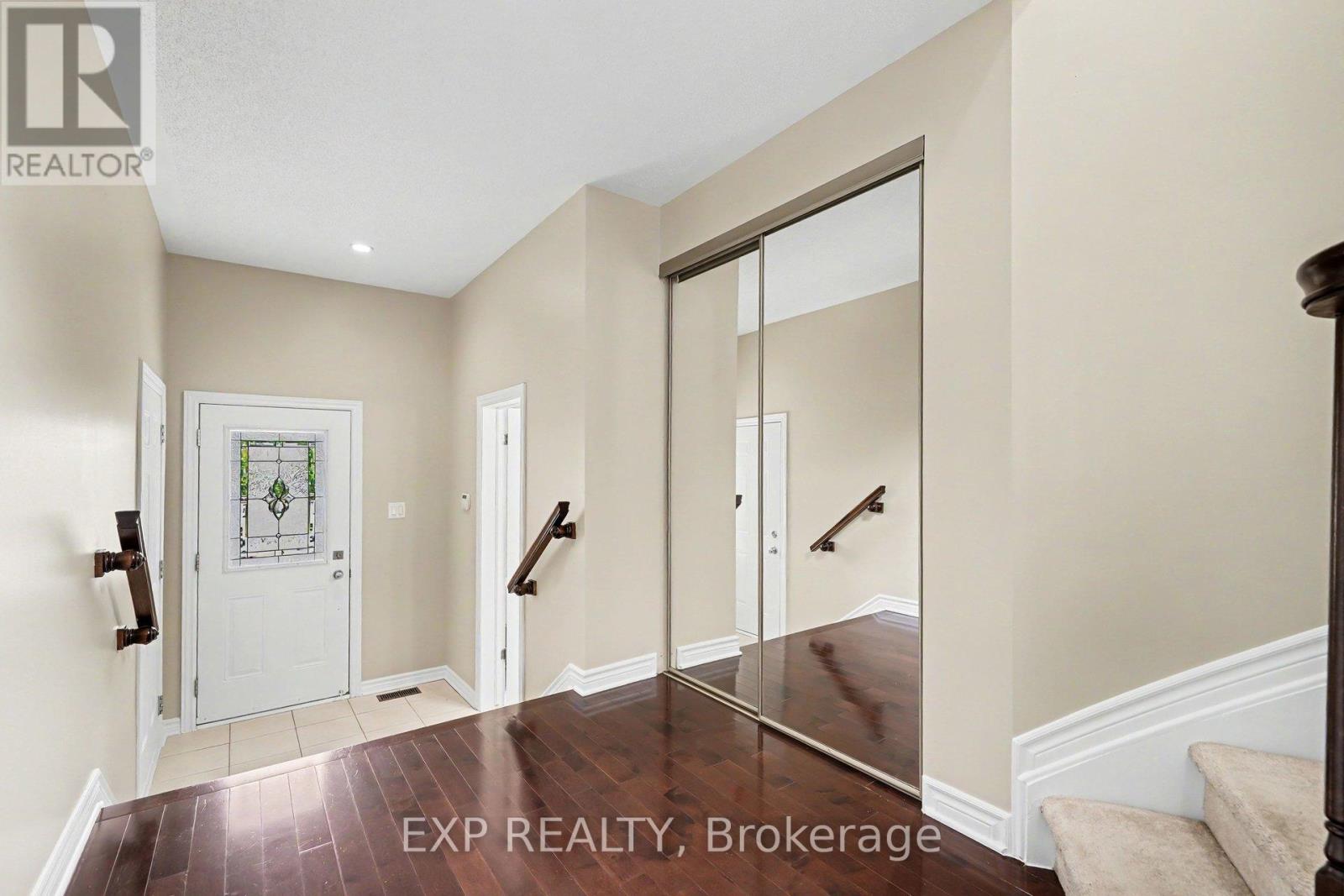 472 Temiskaming Crescent, Ottawa, Ontario  K2J 0V6 - Photo 3 - X13451362