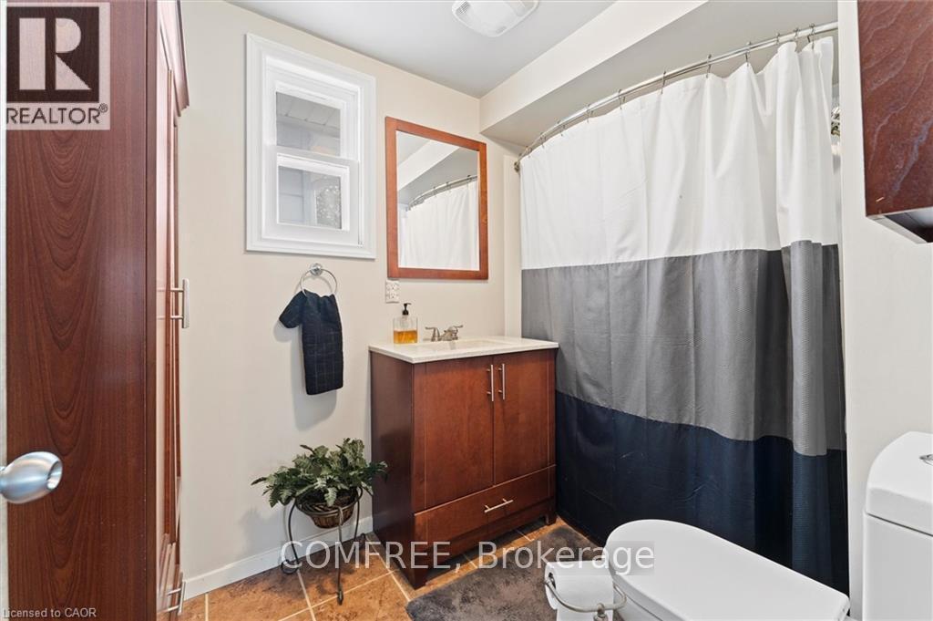 1743 St Luke Road, Windsor, Ontario  N8Y 3N7 - Photo 4 - X13451394