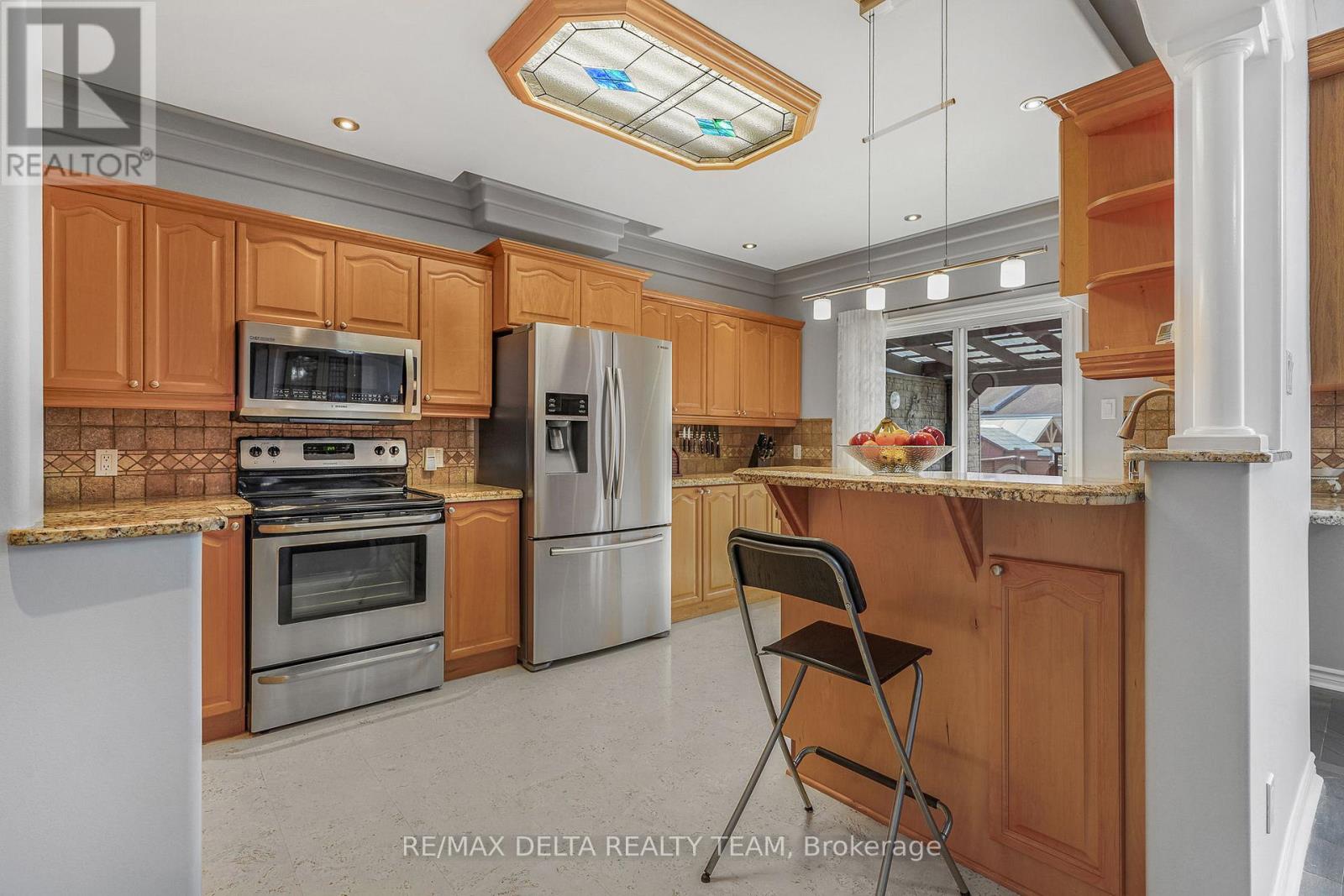 2040 Sunland Drive, Ottawa, Ontario  K4A 3K8 - Photo 4 - X13451542