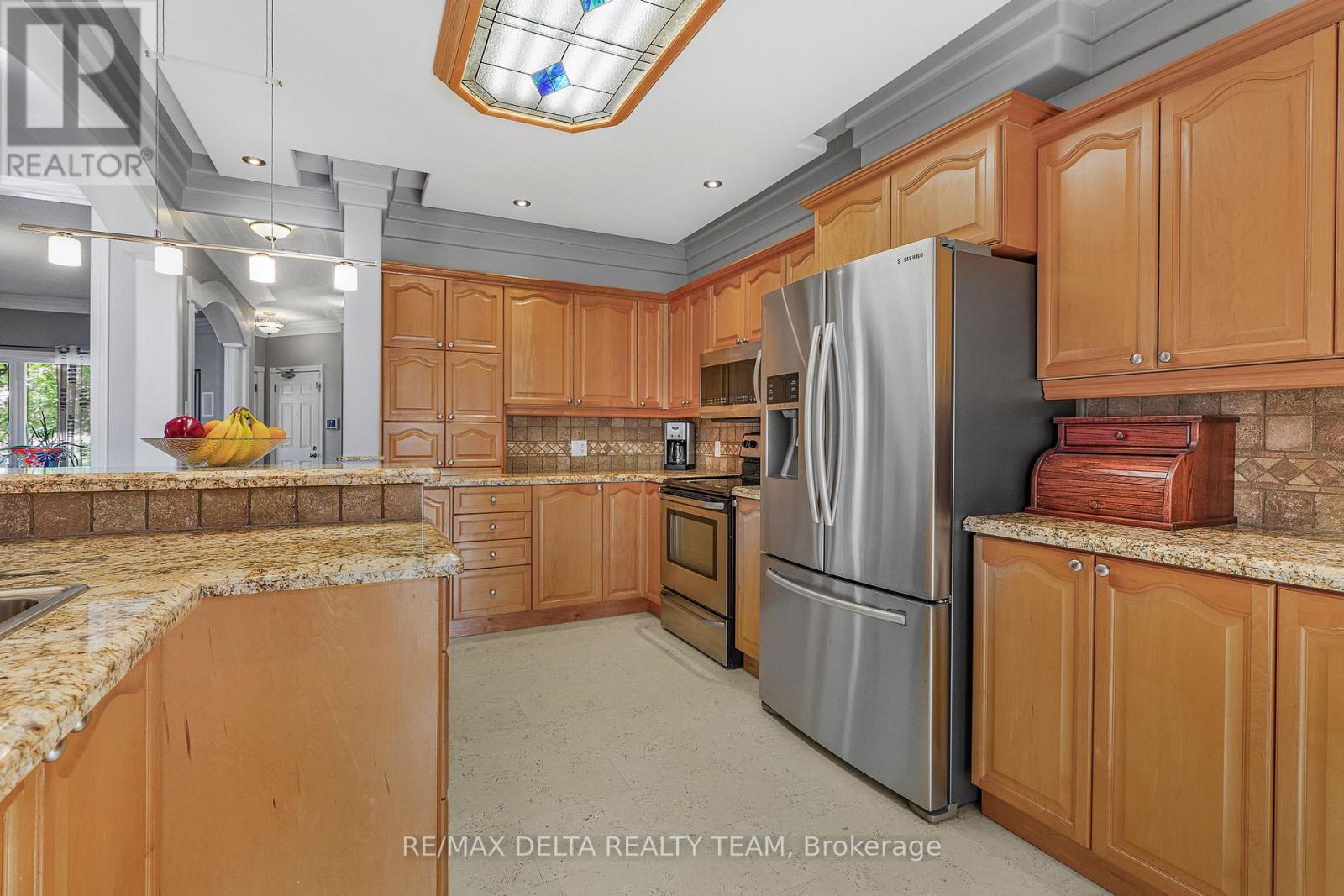 2040 Sunland Drive, Ottawa, Ontario  K4A 3K8 - Photo 5 - X13451542