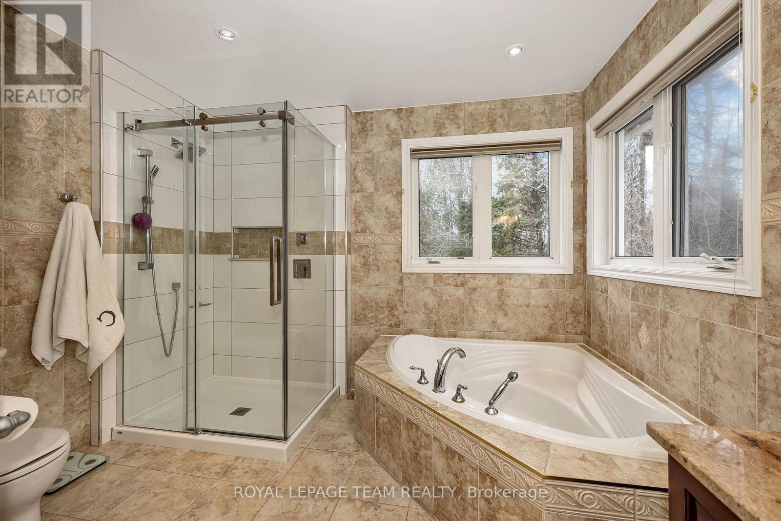7067 Donwel Drive, Ottawa, Ontario  K4P 1M7 - Photo 22 - X13451726