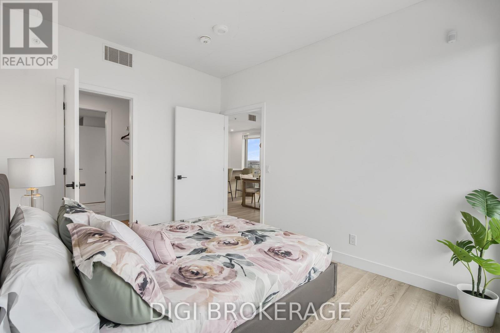 2406 - 1240 Cummings Avenue, Ottawa, Ontario  K1J 0E3 - Photo 17 - X13451810