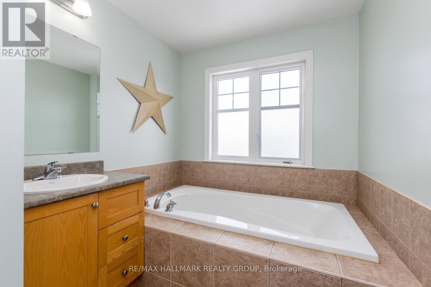 266 Horseshoe Crescent, Ottawa, Ontario  K2S 0B7 - Photo 18 - X13451890