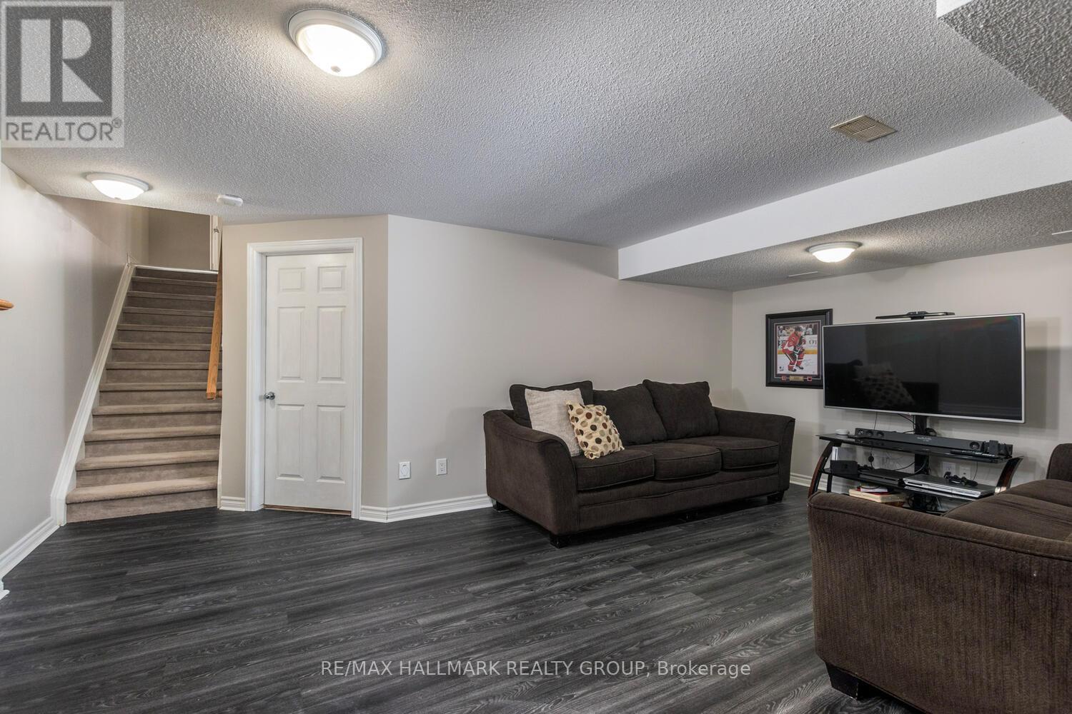 266 Horseshoe Crescent, Ottawa, Ontario  K2S 0B7 - Photo 26 - X13451890