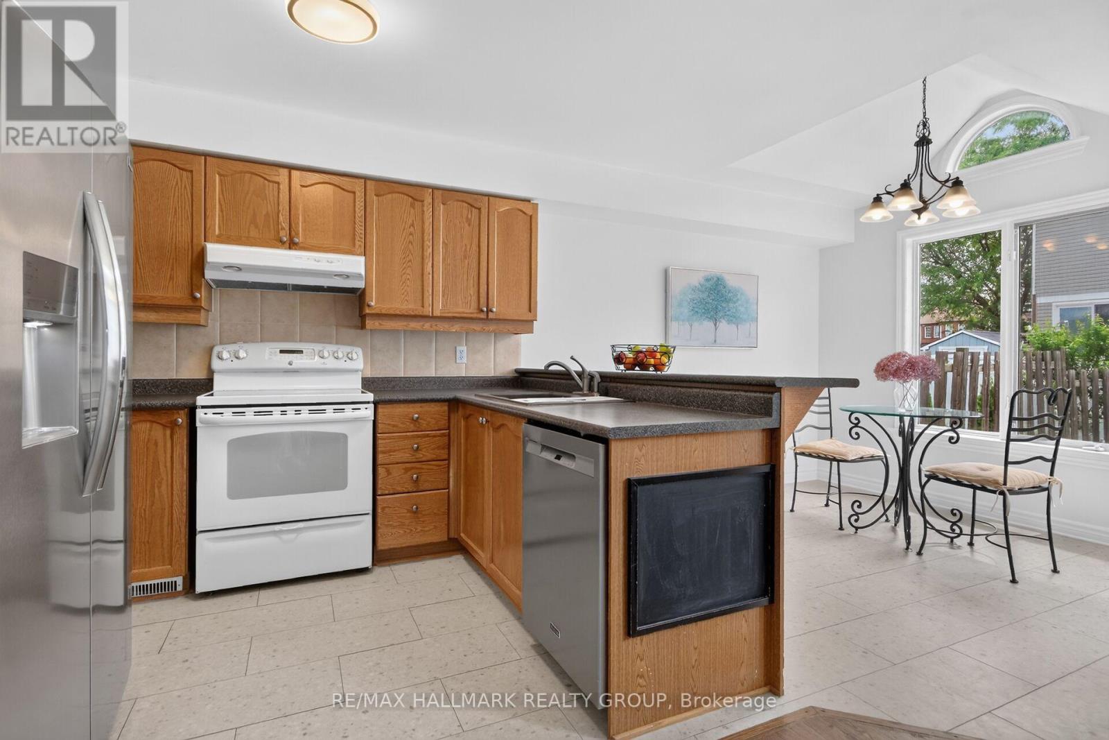 258 Deerfox Drive, Ottawa, Ontario  K2J 4Z2 - Photo 9 - X13452226