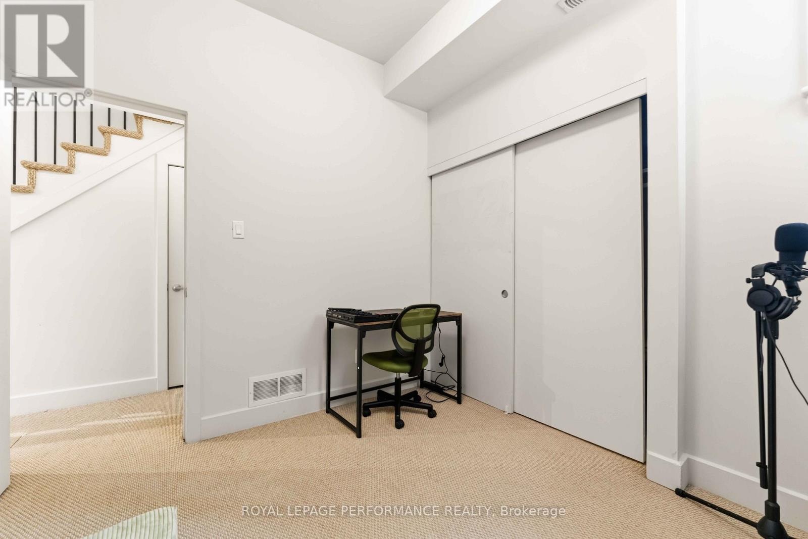 35 - 22 Bergeron Private, Ottawa, Ontario  K1C 0C2 - Photo 25 - X13452410