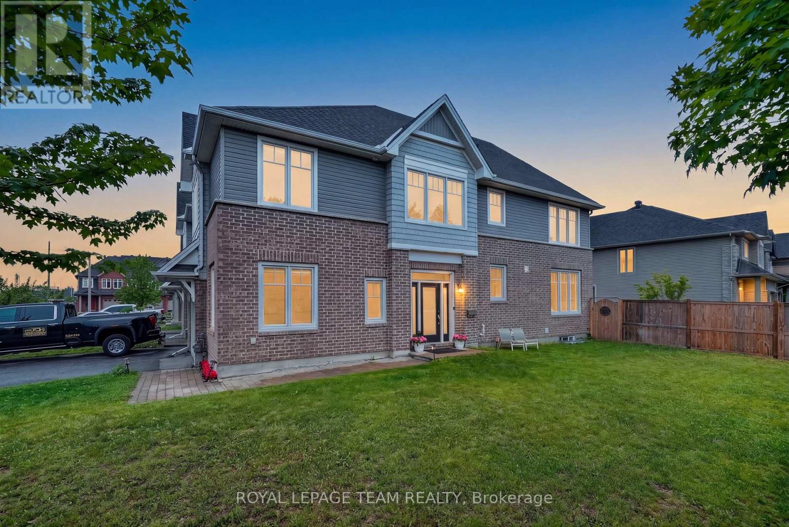 138 Eric Maloney Way, Ottawa, Ontario  K1T 0R1 - Photo 1 - X13452458