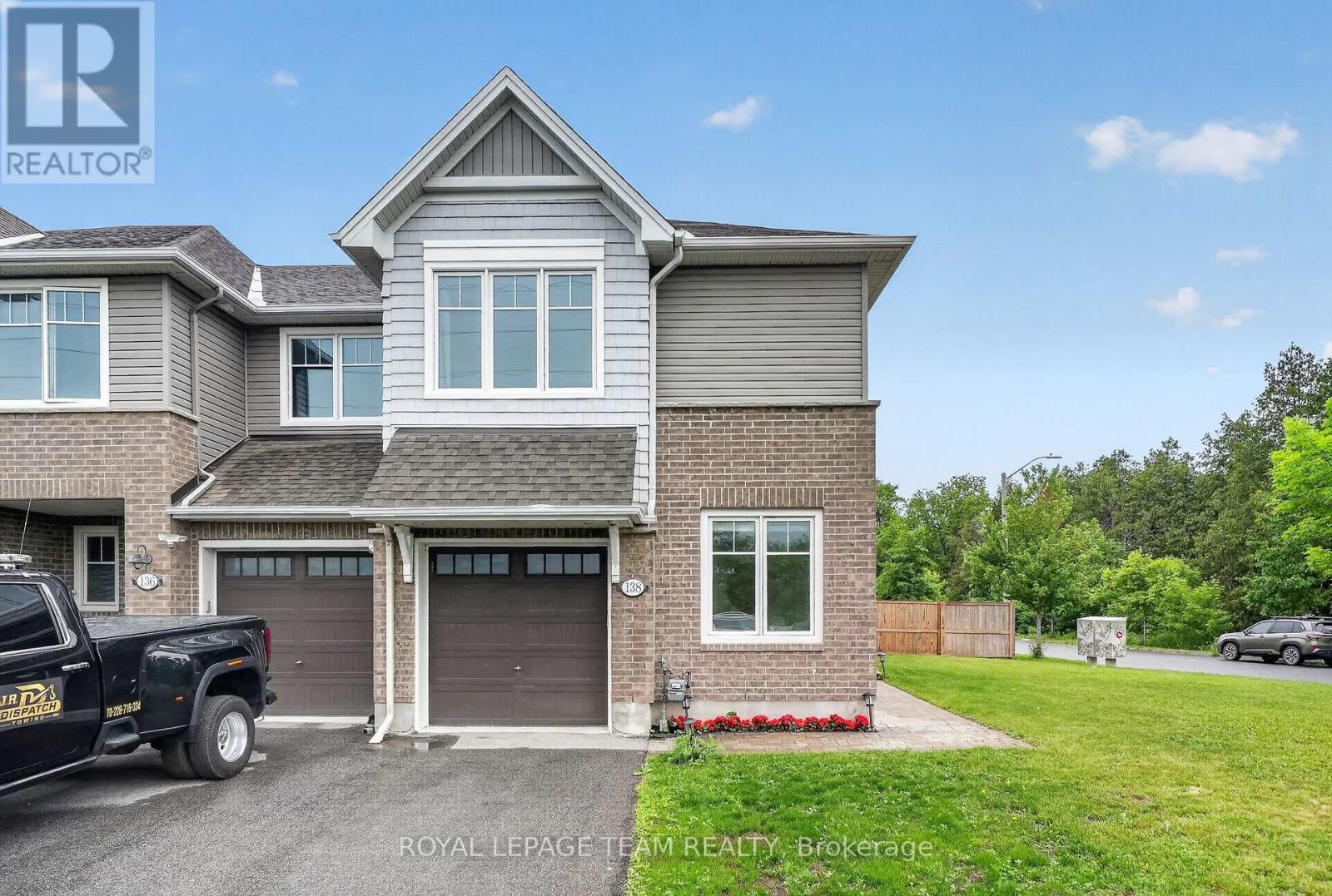 138 Eric Maloney Way, Ottawa, Ontario  K1T 0R1 - Photo 2 - X13452458