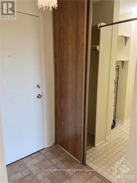 407 - 325 Centrum Boulevard, Ottawa, Ontario  K1E 3W8 - Photo 2 - X13452496