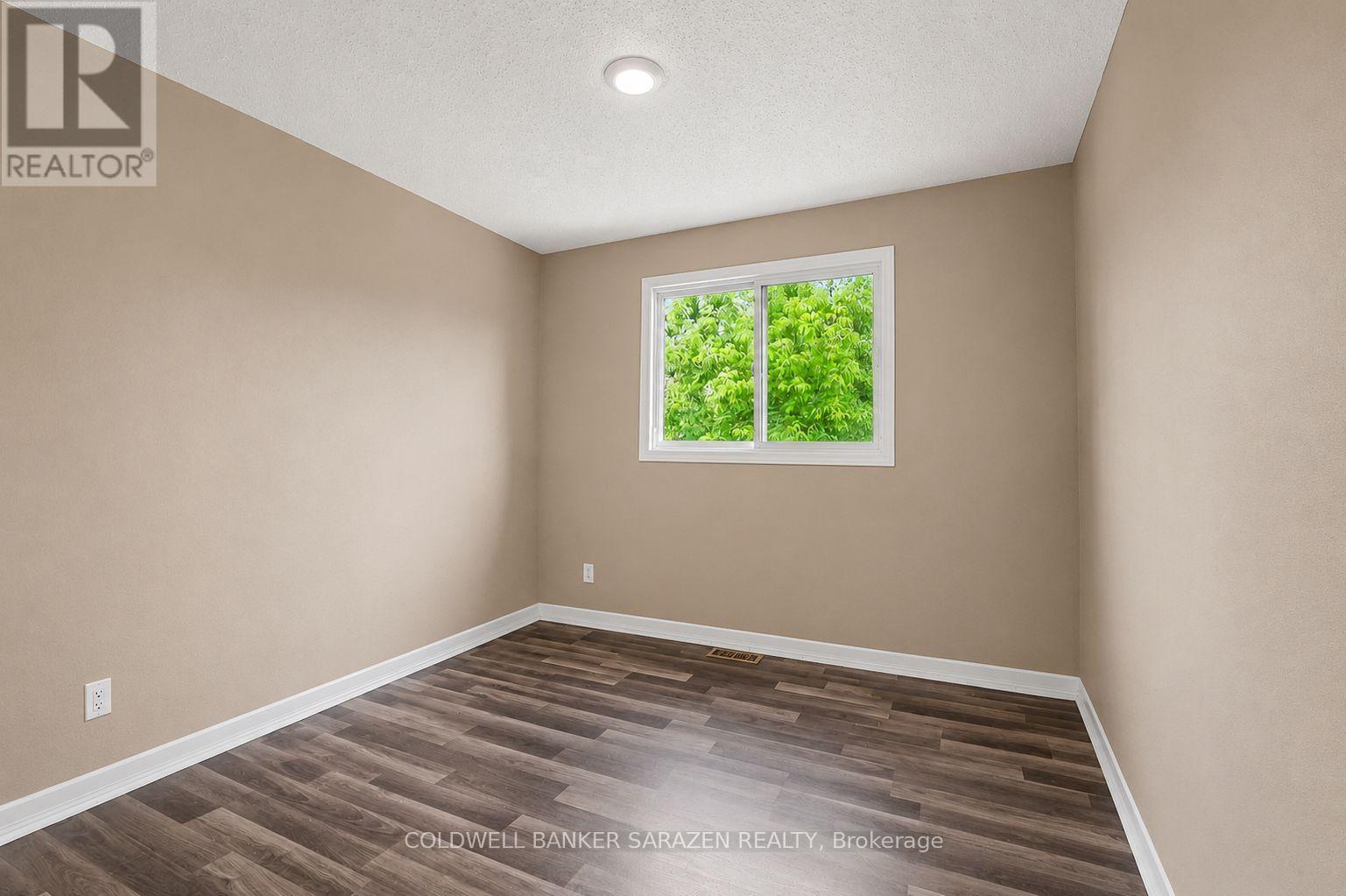 34 Downsview Crescent, Ottawa, Ontario  K2G 0A5 - Photo 12 - X13452542