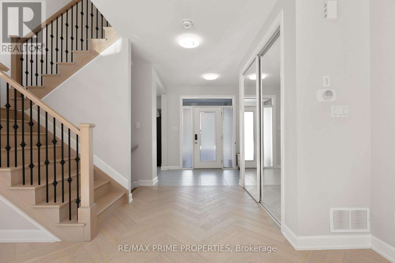 820 Mercier Crescent, Ottawa, Ontario  K1W 0N6 - Photo 7 - X13452760