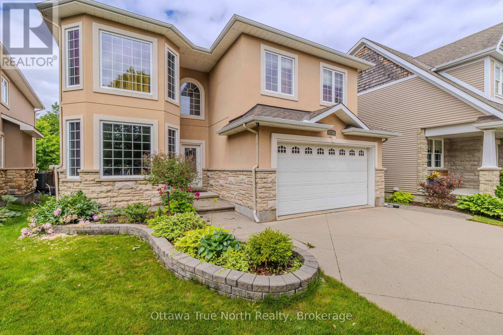 507 Kochar Drive, Ottawa, Ontario  K2C 4G9 - Photo 2 - X13452886